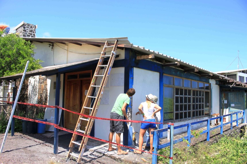 Galapagos Places: Library © Sustainable Buildings Project